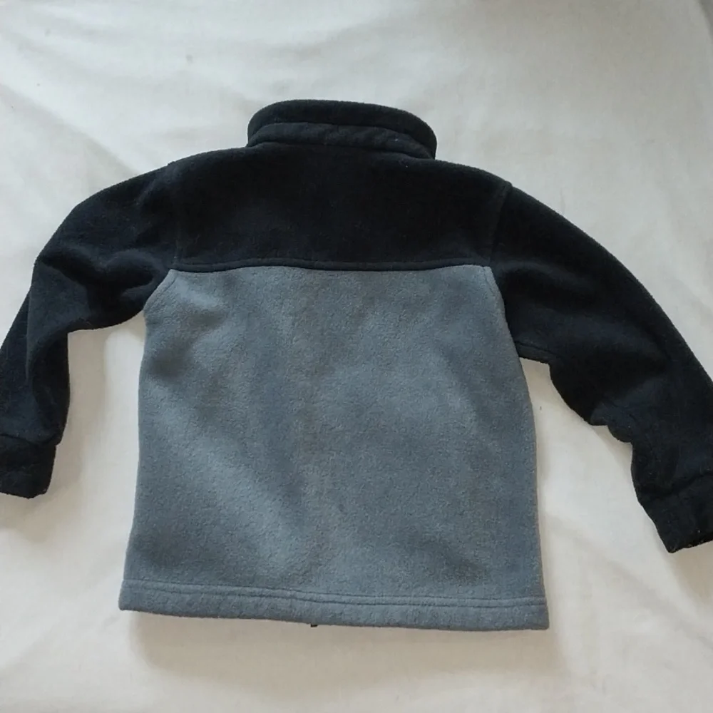 Columbia Black and Gray Zip-up Jacket 3T